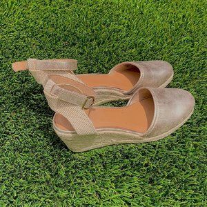 Style & Co. Gold Summer Wedges - unworn